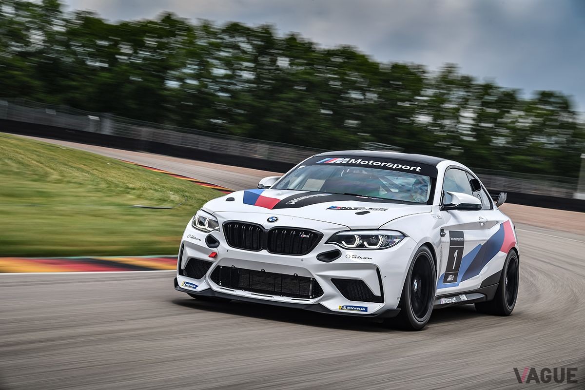 2022年2月に日本で登場した「M2 CSレーシング」