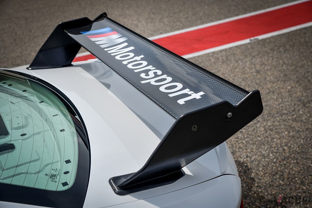 2022年2月に日本で登場した「M2 CSレーシング」