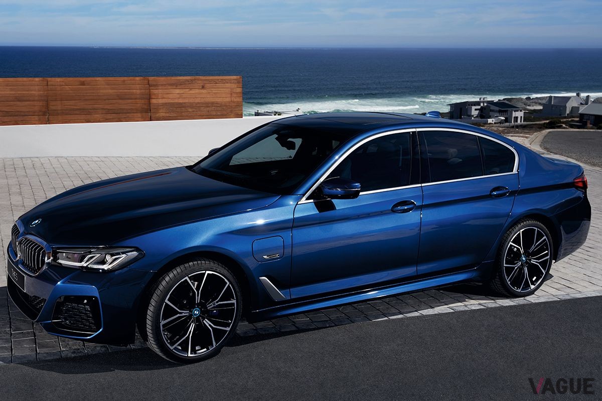 BMW「5シリーズ」の日本発売50周年を記念した特別仕様車「50th Anniversary Edelition」