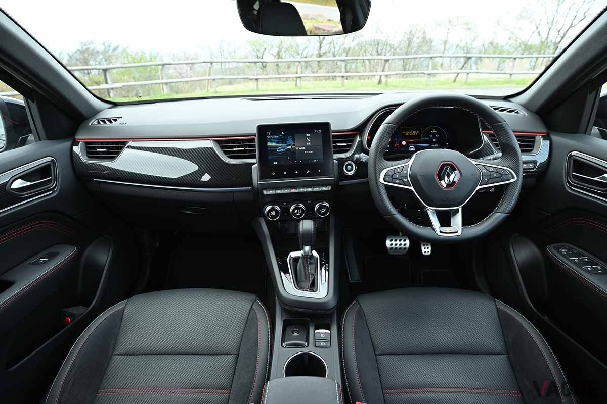 2022年2月に登場したルノー新型「アルカナ」のインテリア