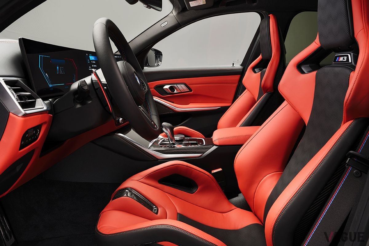 BMW新型「M3コンペティション M xDriveツーリング」のインテリア