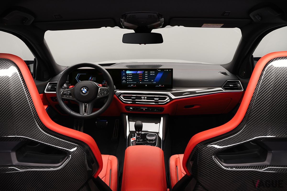 BMW新型「M3コンペティション M xDriveツーリング」のインテリア