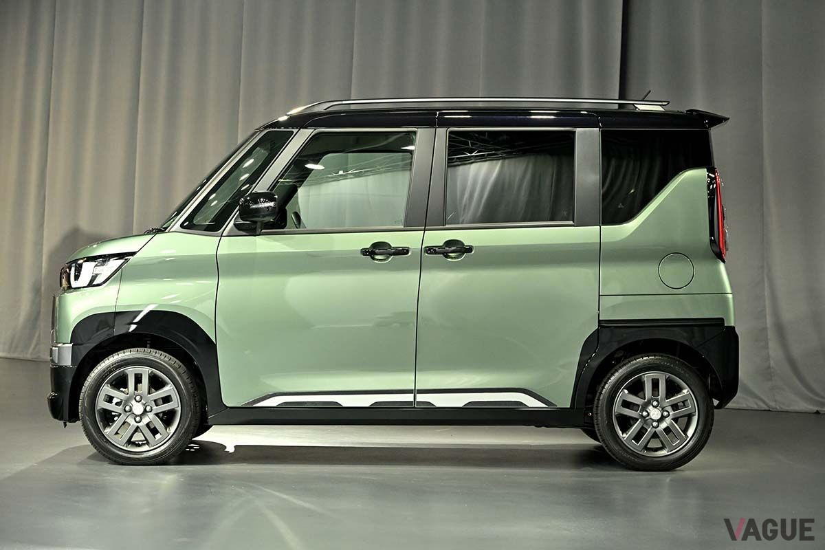 三菱新型「デリカミニ」