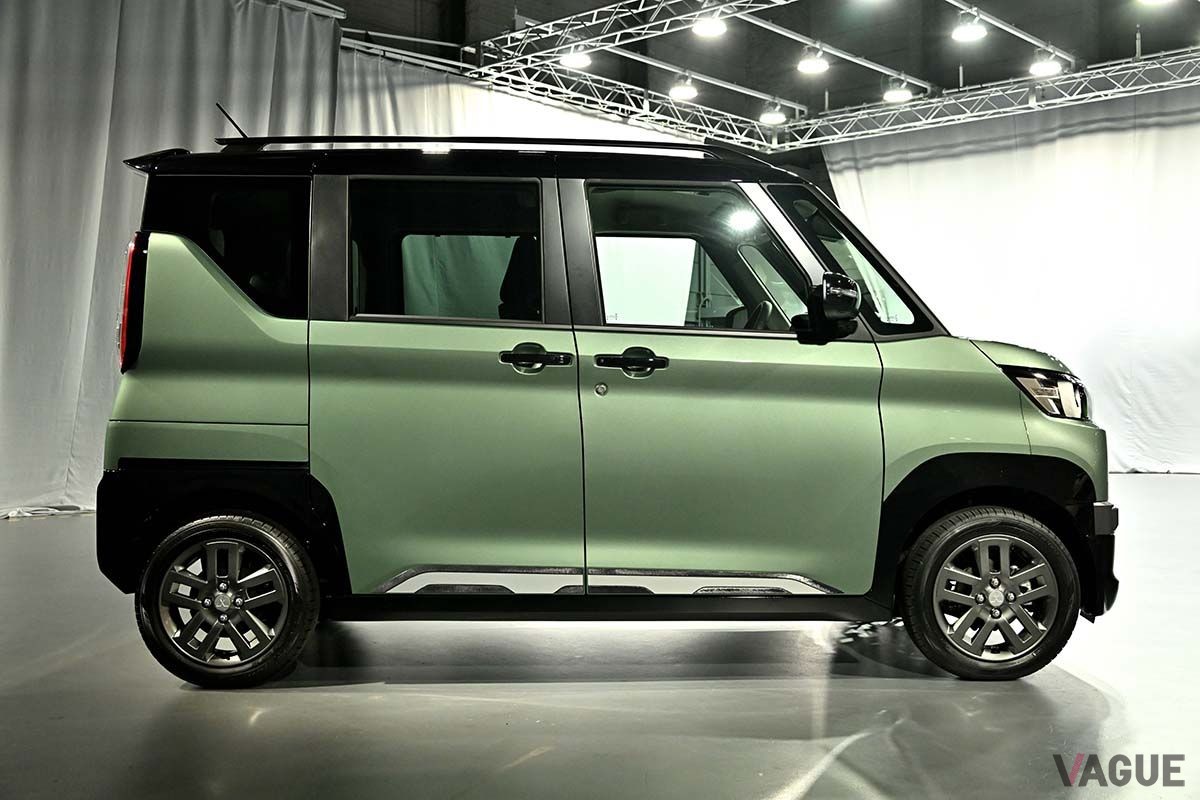 三菱新型「デリカミニ」