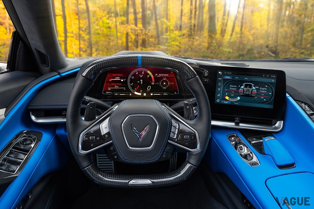 シボレー新型「コルベットE-Ray」のインテリア