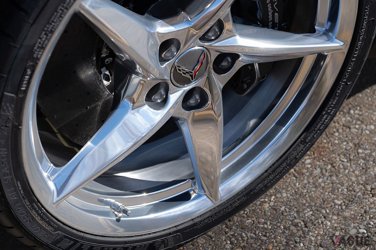 シボレー新型「コルベットE-Ray」のホイール