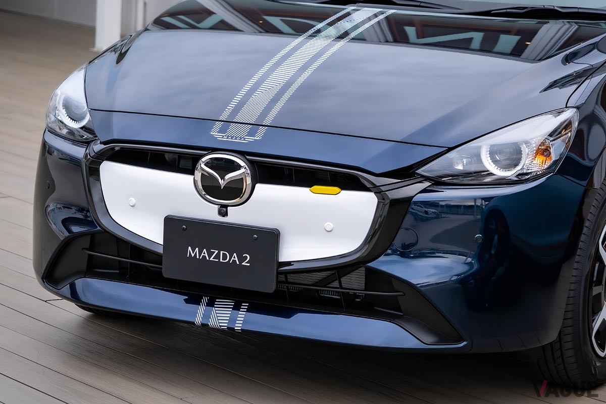新型「マツダ2」の「15BD（CLAP POP架装車）」