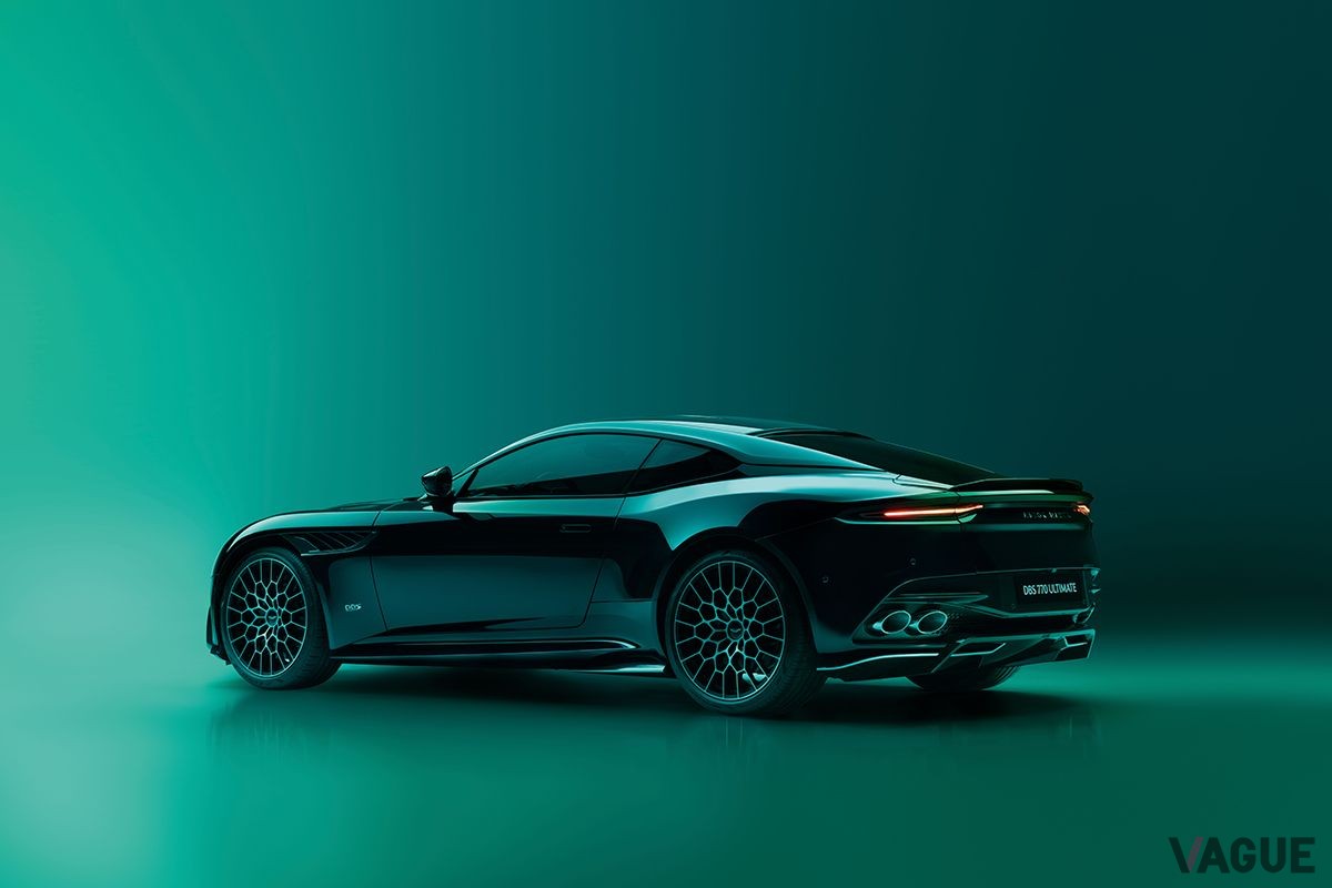 アストンマーティン新型「DBS770アルティメット」