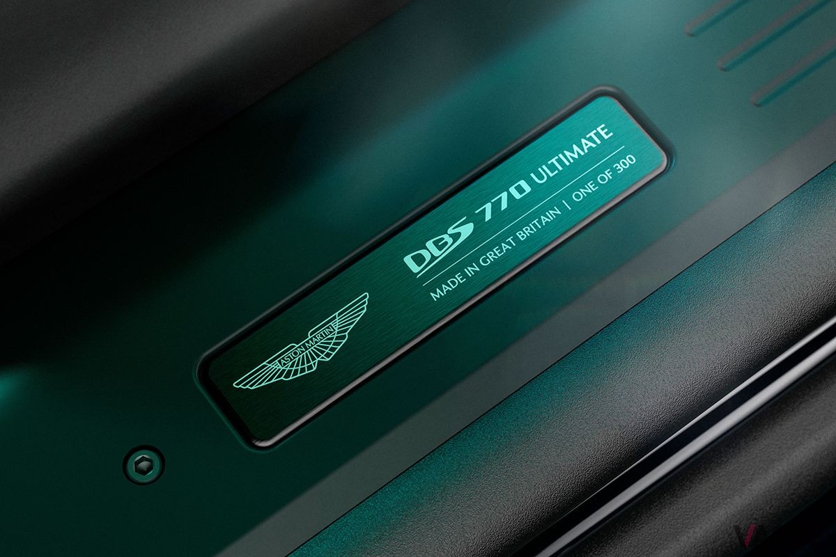 アストンマーティン新型「DBS770アルティメット」のインテリア