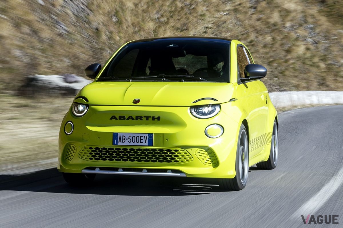 新型「アバルト500e」