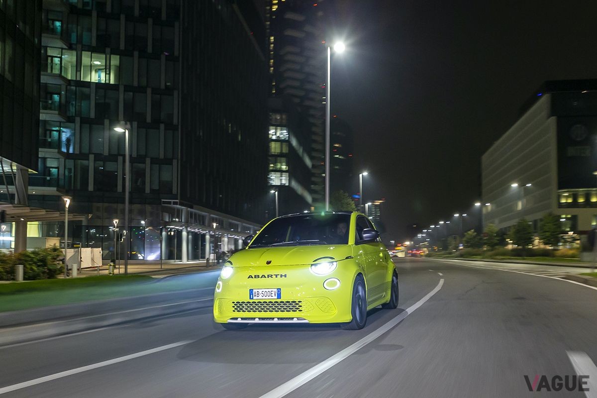 新型「アバルト500e」