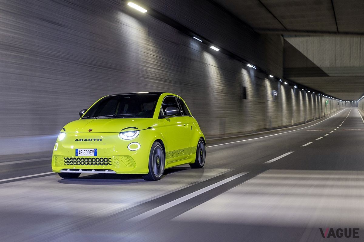 新型「アバルト500e」