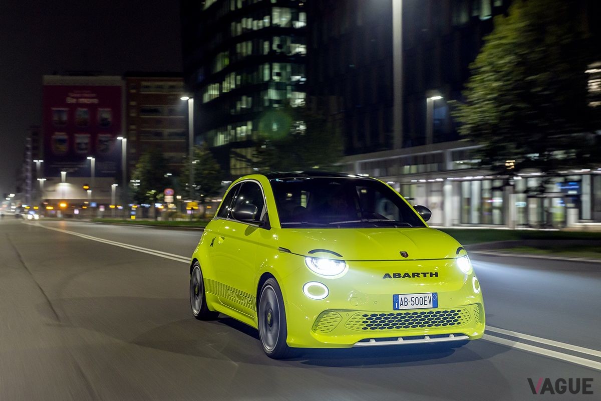 新型「アバルト500e」