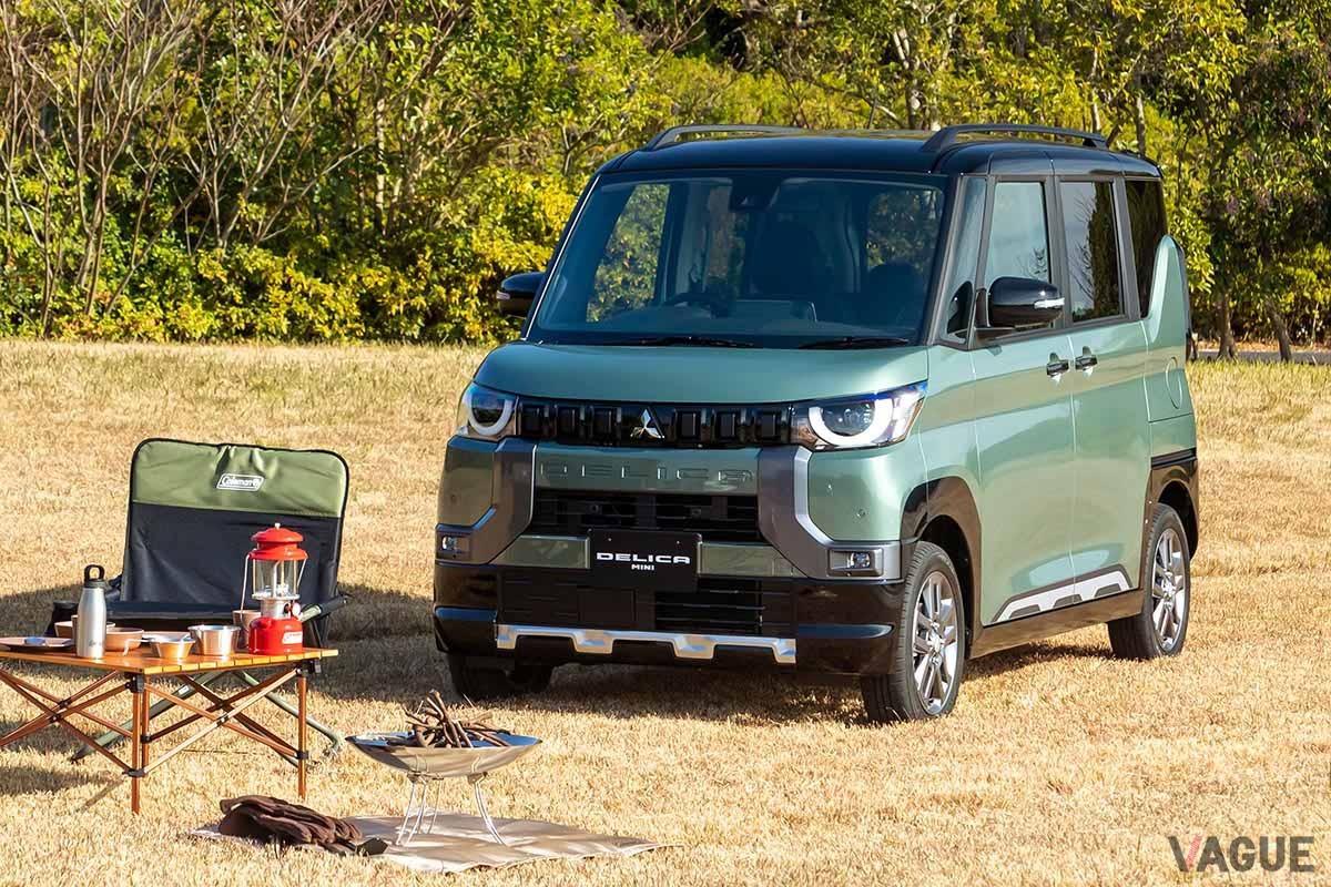 キャンプのアシや車中泊などのアウトドアシーンでも活躍すること間違いなしの三菱「デリカミニ」