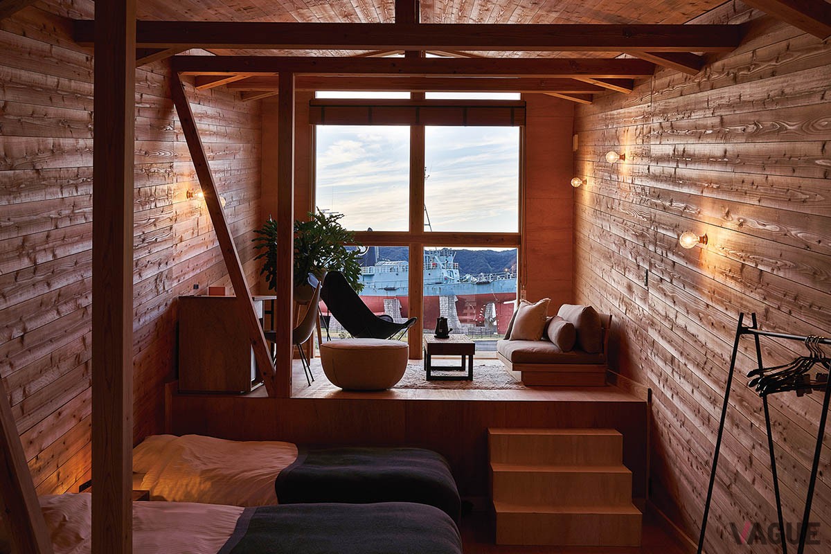 “くじらの町”の自然の豊かさと美しさを表現するおしゃれな2階建てのヴィラに泊まり、温泉や貸切ジャグジーも利用できる新グランピング施設「GLAMPOCEAN Luxe Umi-Kumano」