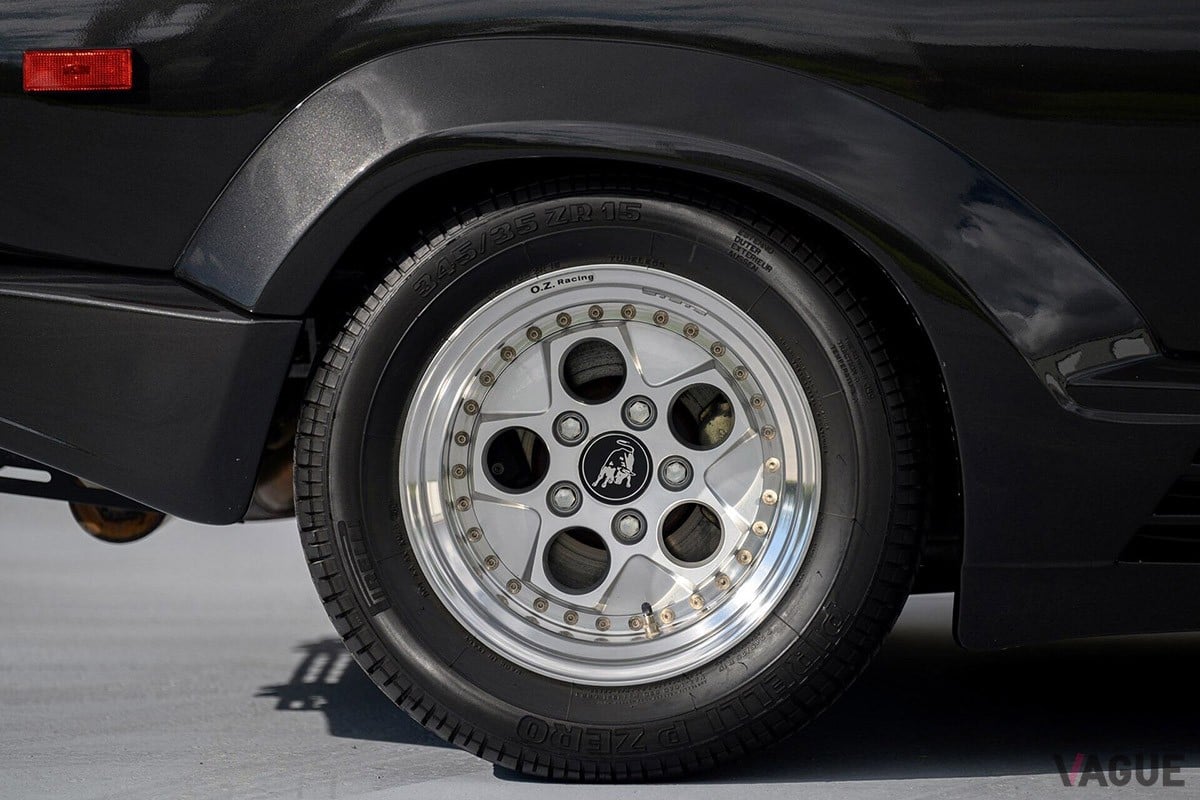 今回オークションに出品された車両は、新車時のタイヤをそのまま装着していた（C）RM Sotheby’s