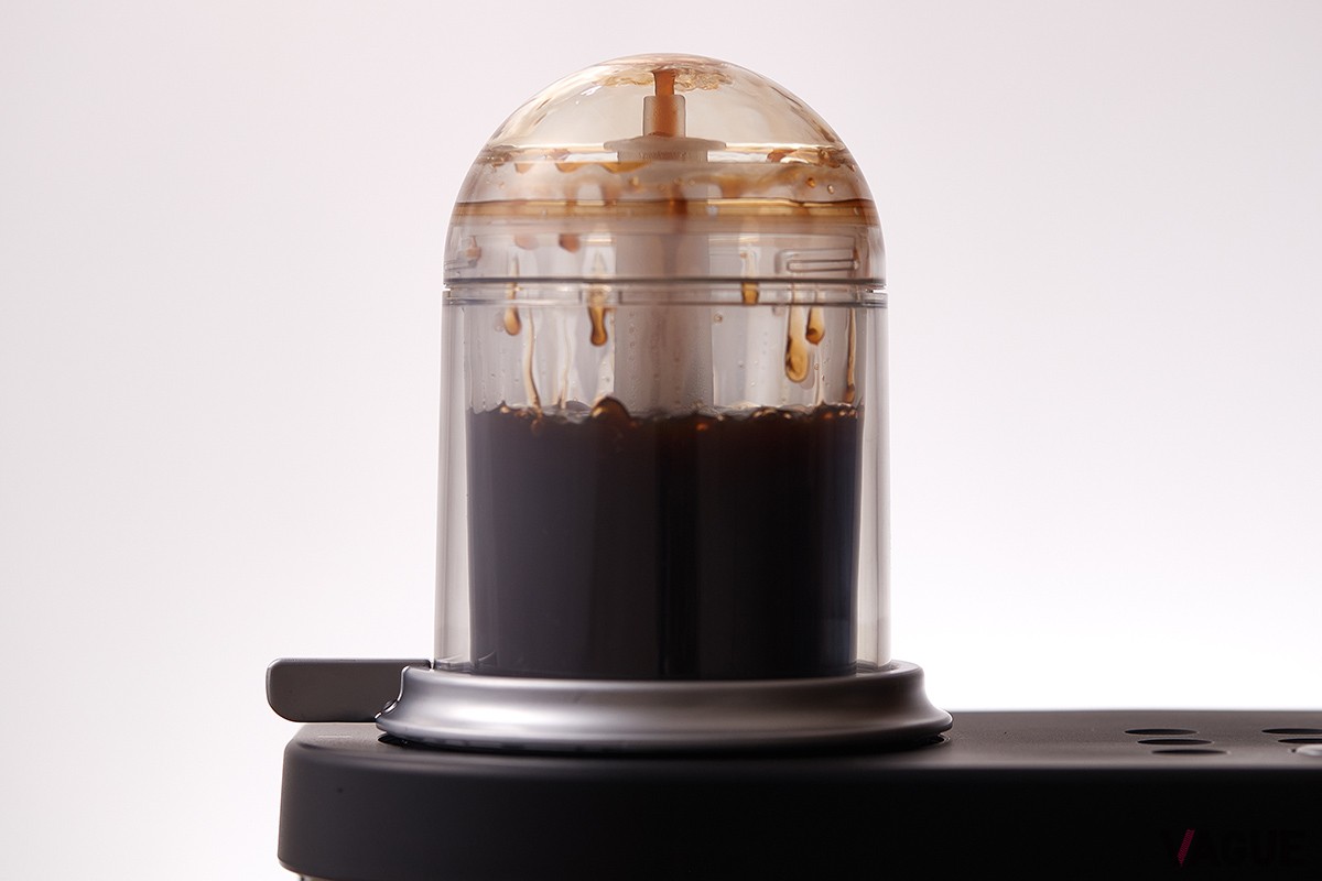 自動サイフォン式コーヒー抽出システムで、喫茶店などで提供されるサイフォン式コーヒーを手軽に淹れられるタイガー魔法瓶「Siphonysta」
