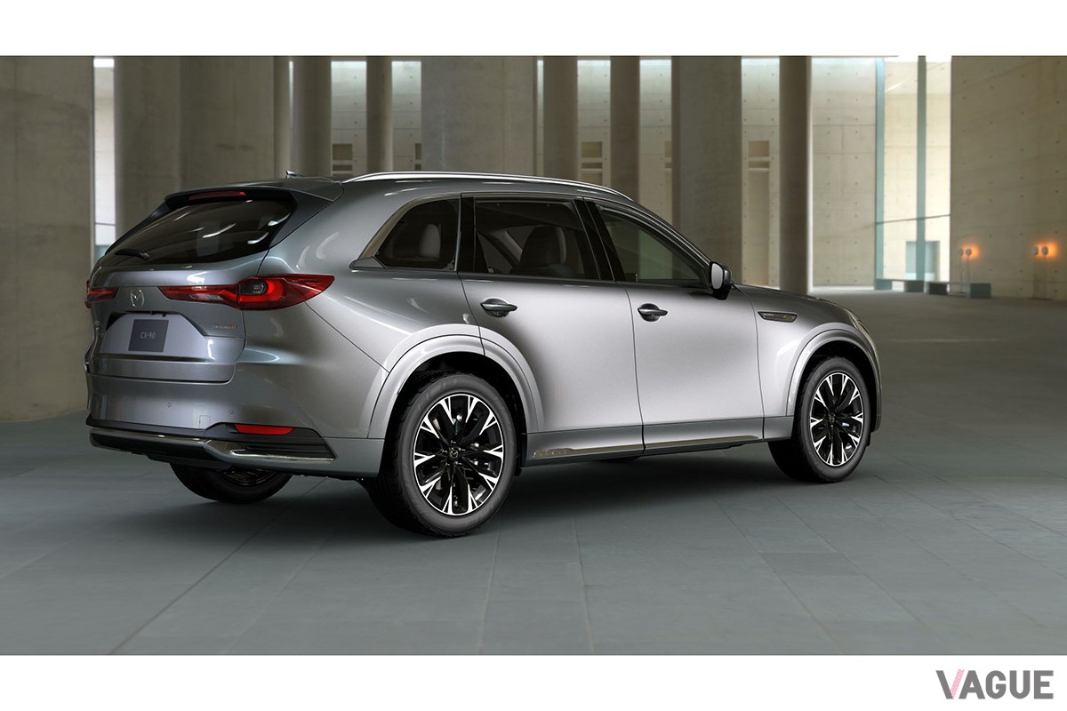 マシーングレープレミアムメタリックに塗られたマツダ「CX-90」