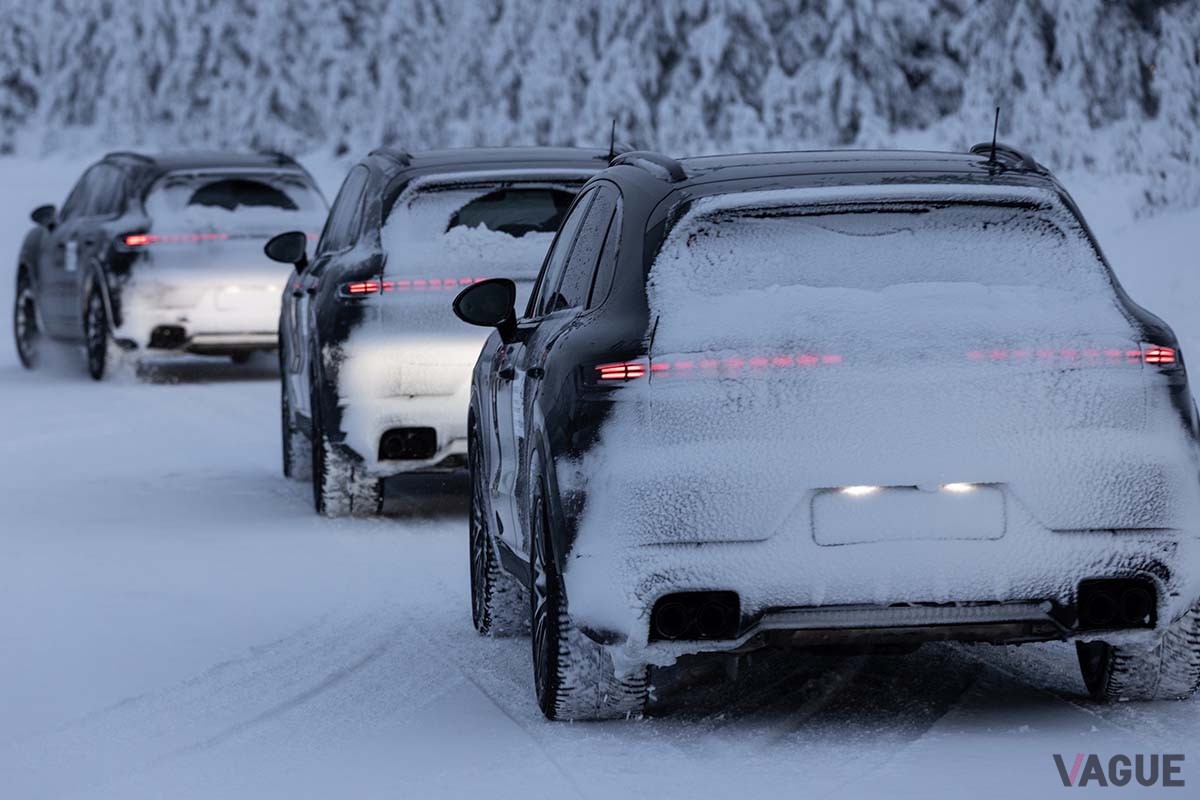 ポルシェ新型「カイエン」プロトタイプのテスト風景