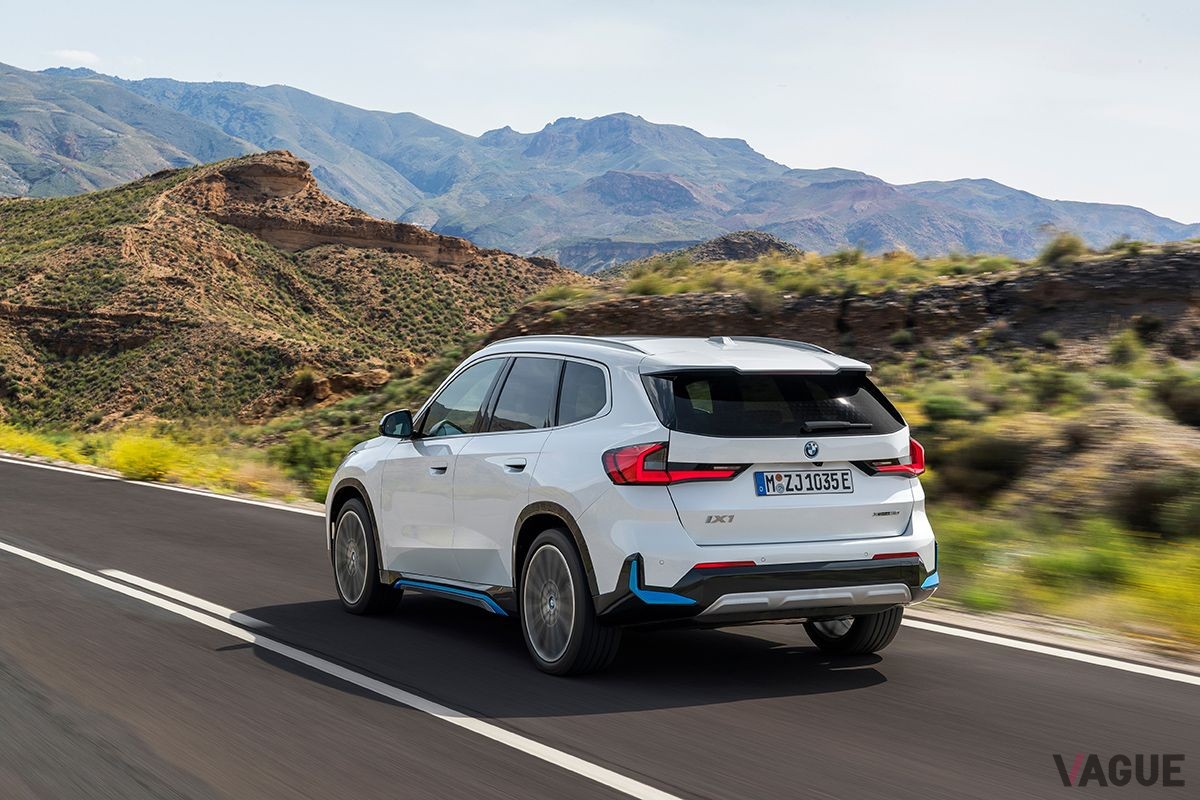 BMW新型「iX1」