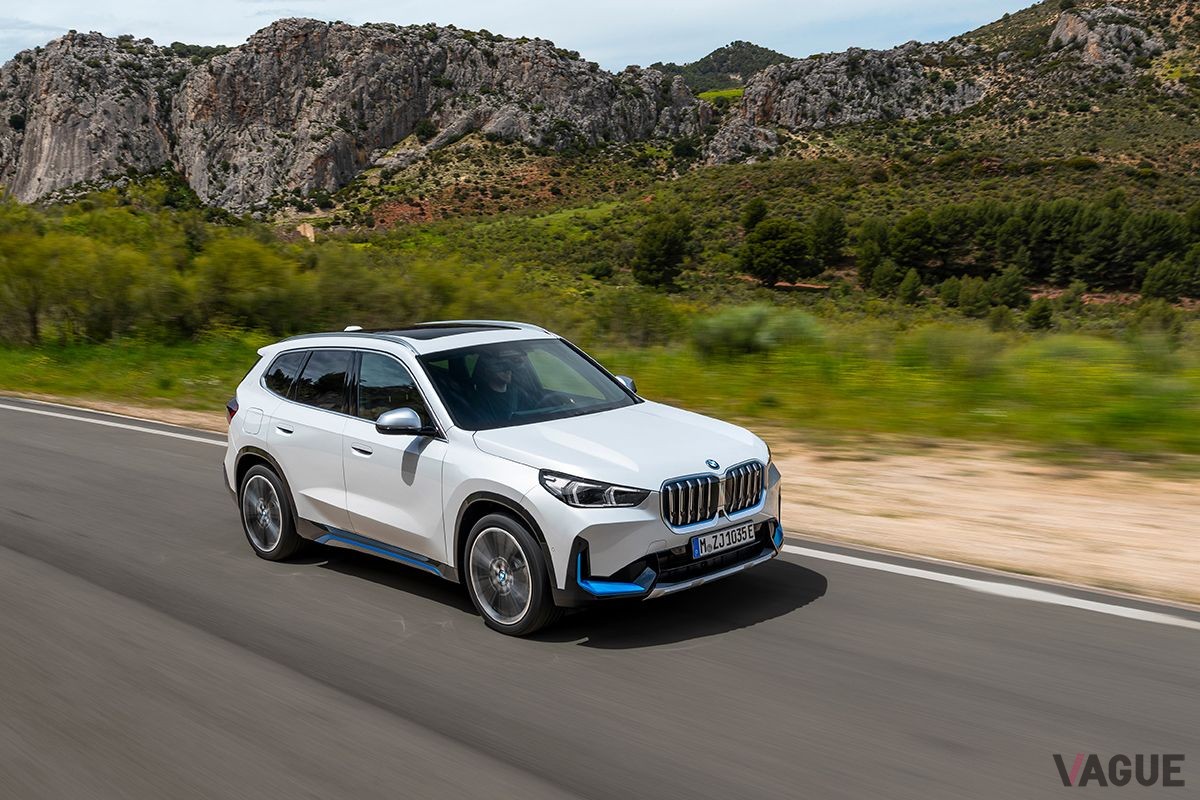 BMW新型「iX1」