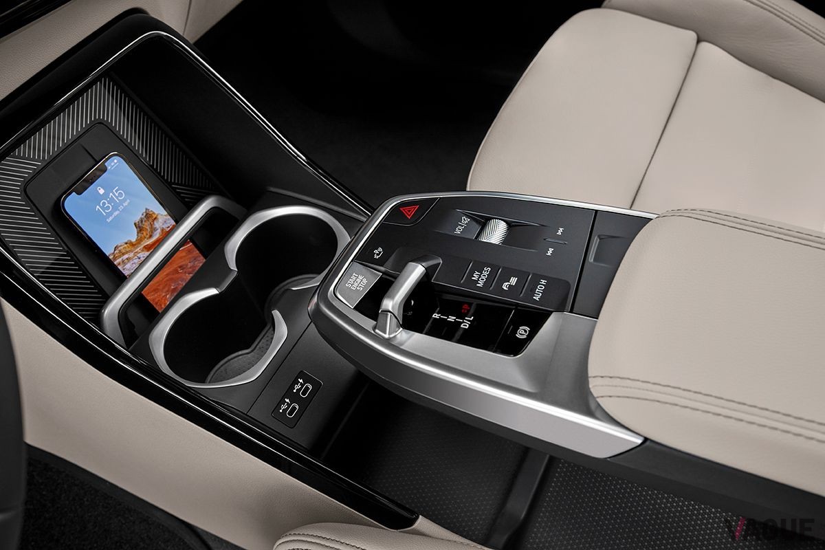 BMW新型「iX1」のインテリア