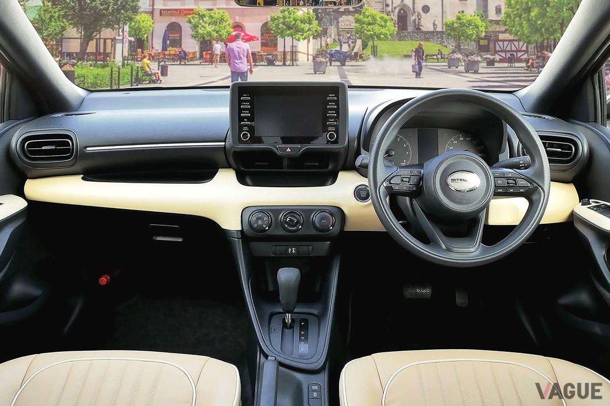 ミツオカ新型「ビュート　ストーリー」のインテリア