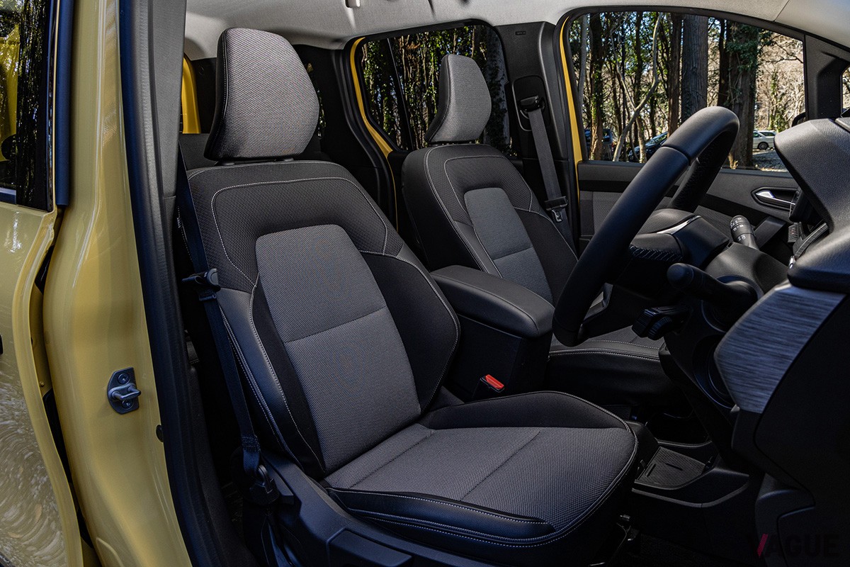 ルノー現行型「カングー」のインテリア