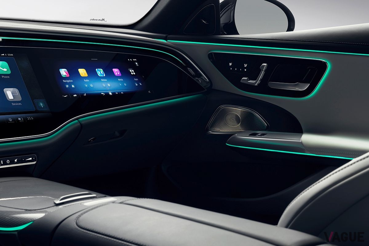 写真公開されたメルセデス・ベンツ新型「Eクラス」のインテリア
