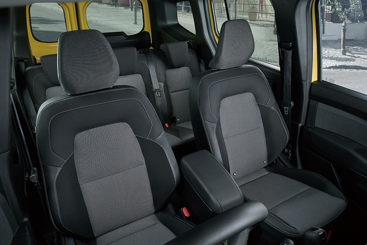 フルモデルチェンジし3代目に進化したルノー新型「カングー」のインテリア