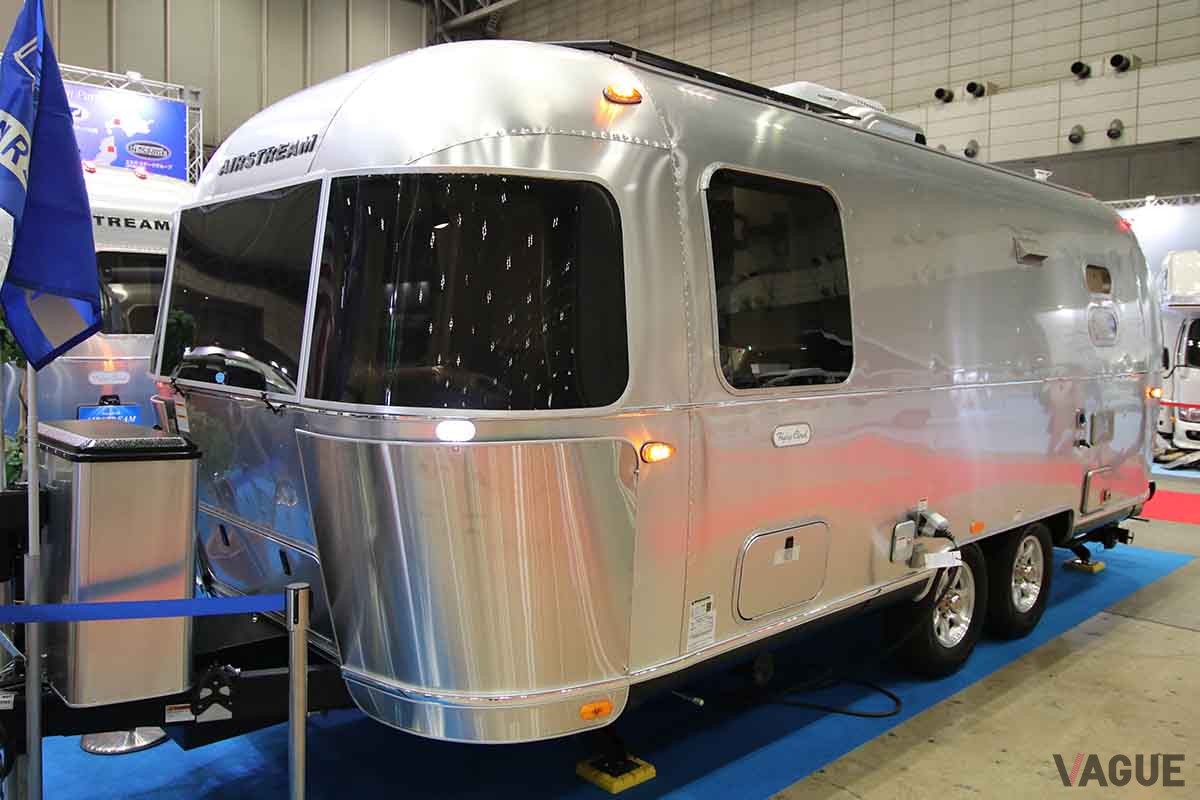 エアストリーム「Flyingcloud 23FB Twin」