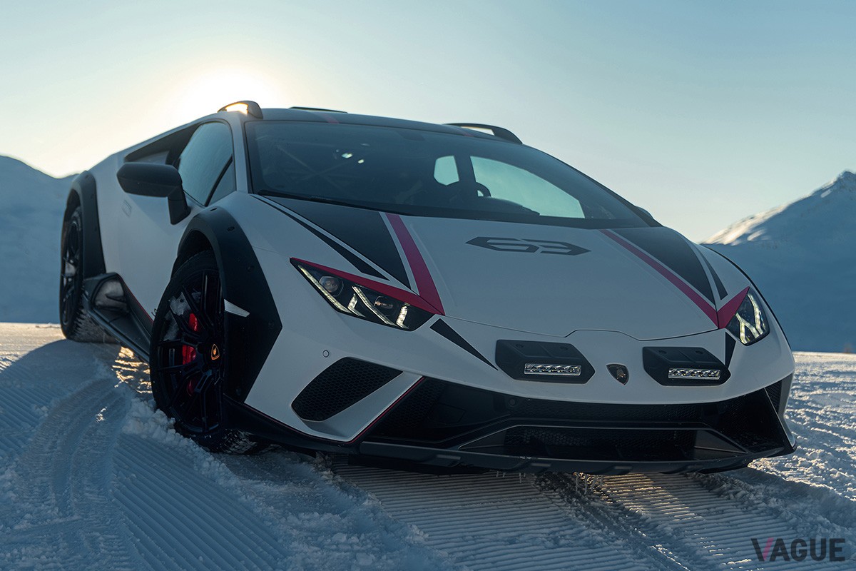 雪上でのランボルギーニ新型「ウラカン エステート」