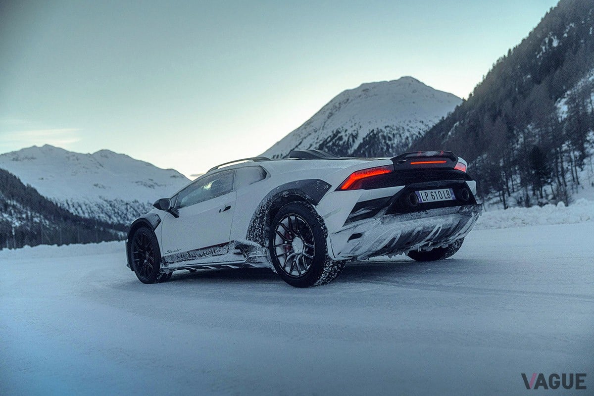 雪上でのランボルギーニ新型「ウラカン エステート」