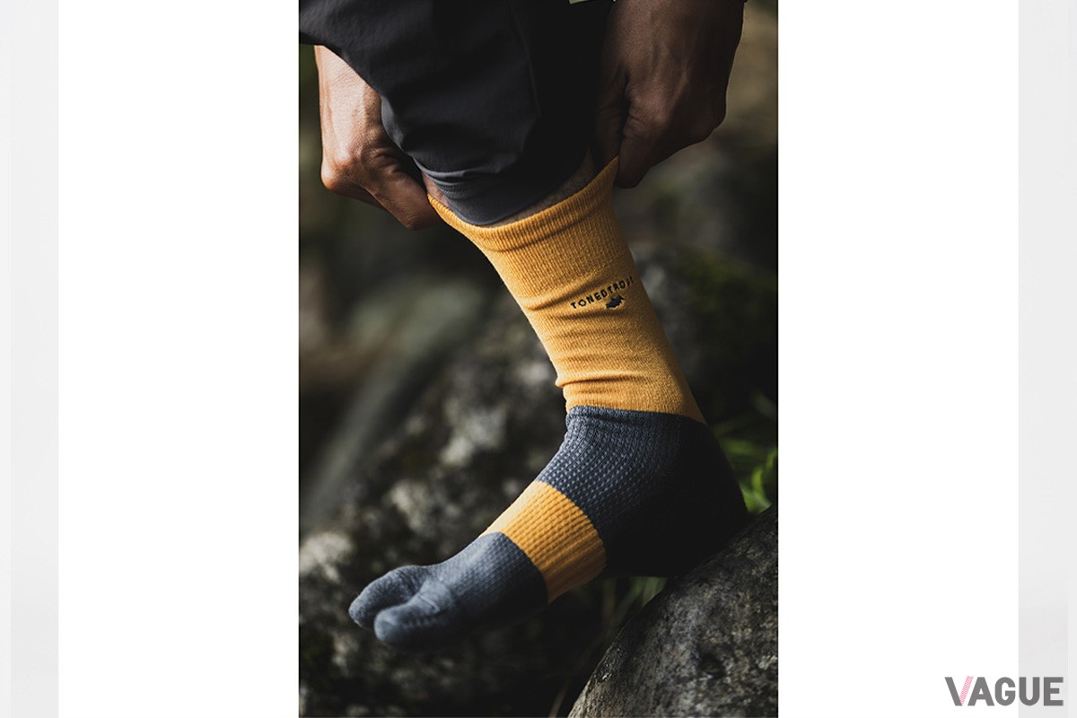 「美濃和紙糸」×「超撥水ポリエステル」のハイブリッドな高機能ソックス「Washi Hybrid Socks Middle」（価格：3300円、消費税込）