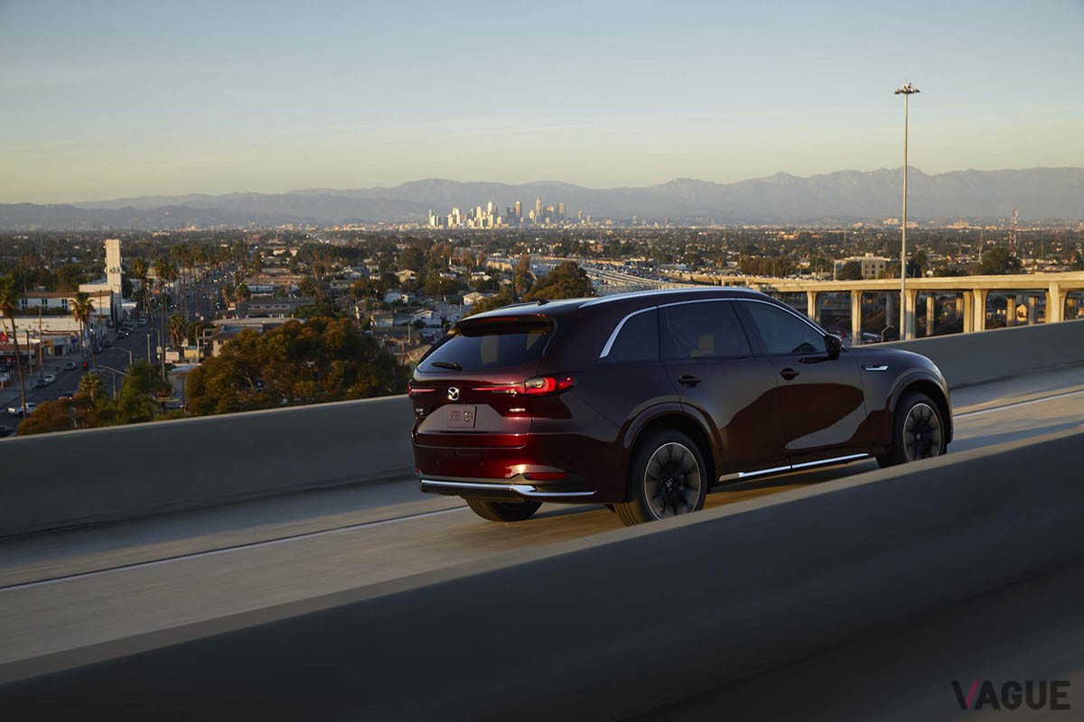 マツダ「CX-90」