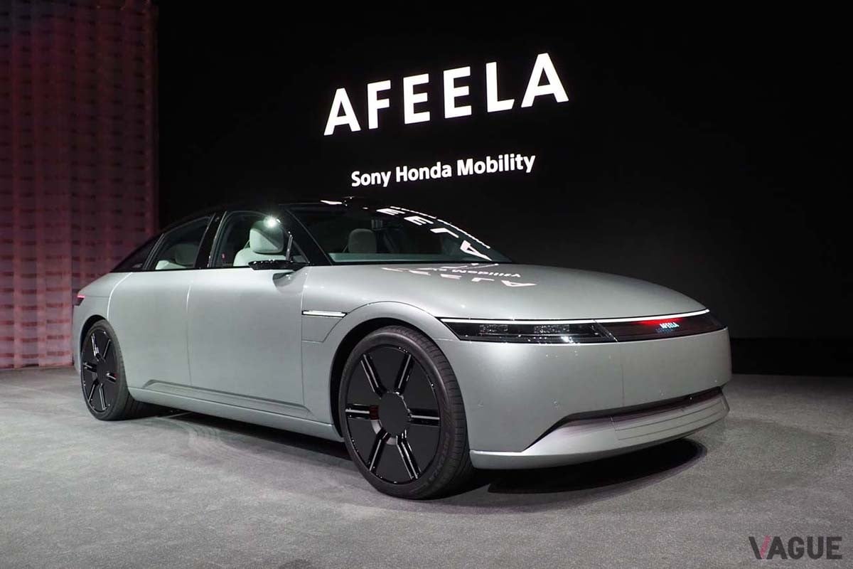 ソニー・ホンダモビリティが発表した新ブランド「AFEELA」で提供される車両は、ドライバーや周辺にいる人たちとコミュニケーションを取れる「Media Bar」を搭載。自動運転レベル3の実現や、車内で楽しむエンタテイメントに至るまですべてOTAによって機能アップされていくことをキーポイントとしている