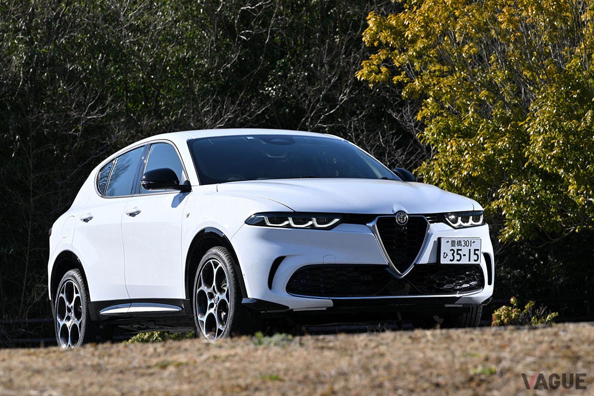 魅惑的なルックスと刺激的な走りを堪能できるアルファ ロメオ初のコンパクトSUV「トナーレ」