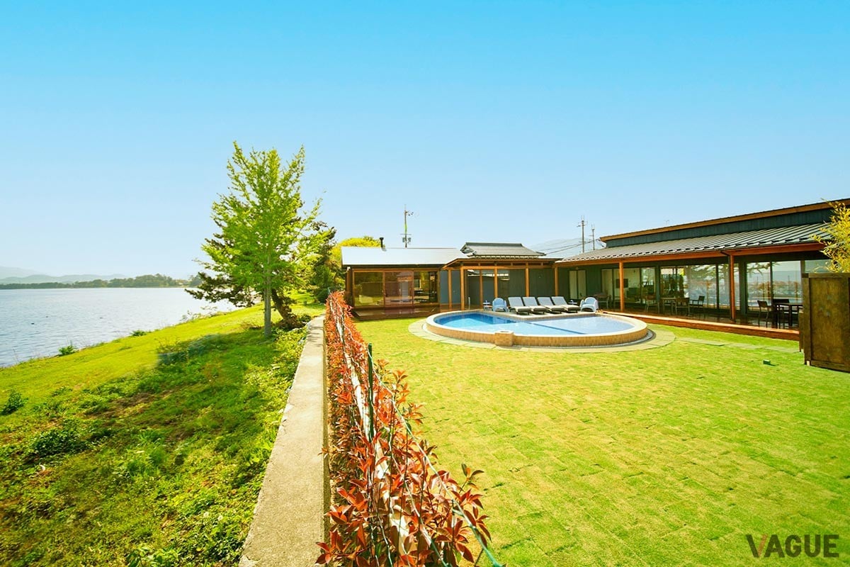 「VILLA MAKINO」は外あそびが好きな愛犬もよろこぶドッグフレンドリーなプレミアムヴィラ