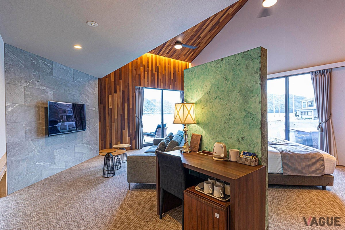 天然温泉のインフィニティ風呂や海辺のアクティビティを満喫できる、全棟オーシャンビューのヴィラ＆グランピング施設「Villa Stella-ヴィラ ステラ-」