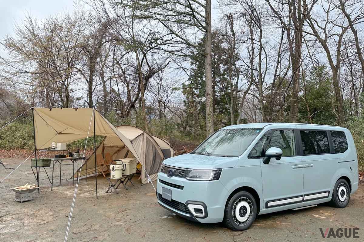 「ステップワゴンe:HEV AIR」では家族4人で出かけるキャンプをシミュレートしてもらいました