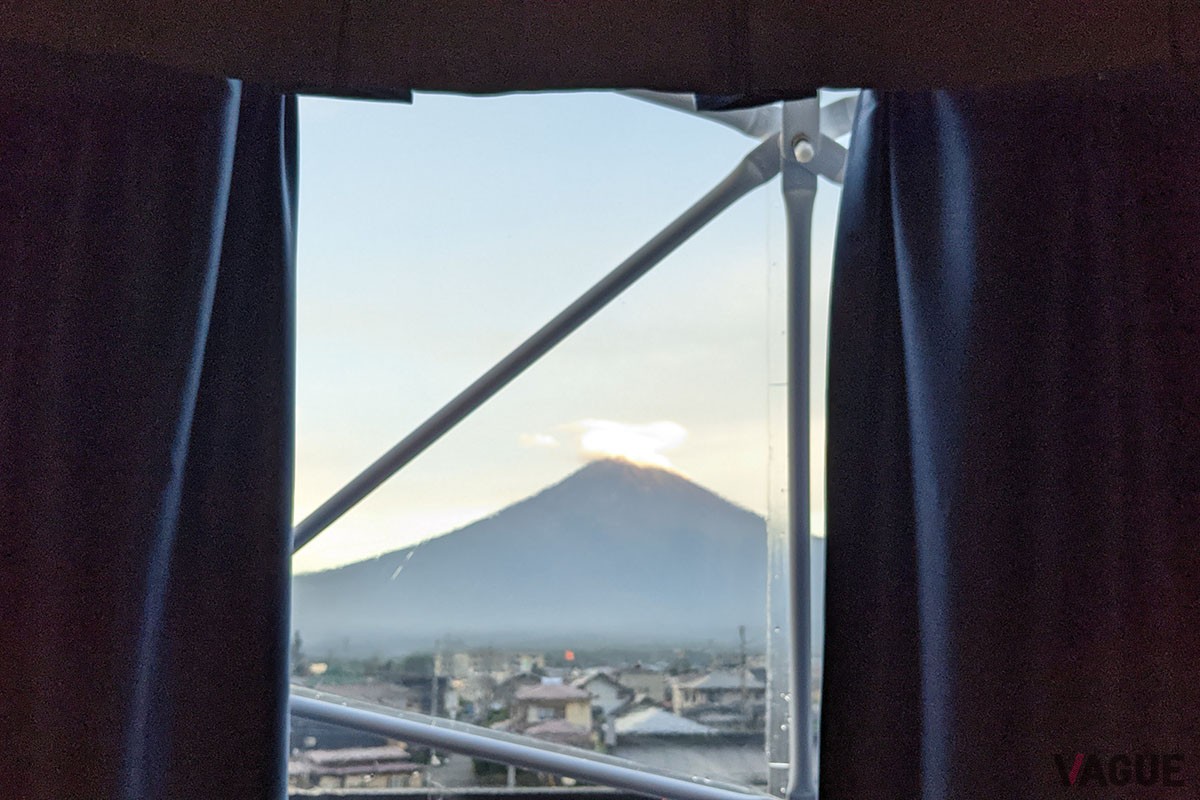 富士山を両裾野まで見渡せる風景美が自慢の絶景スポットにある話題のグランピング施設「Mount Fuji Panorama Glamping」