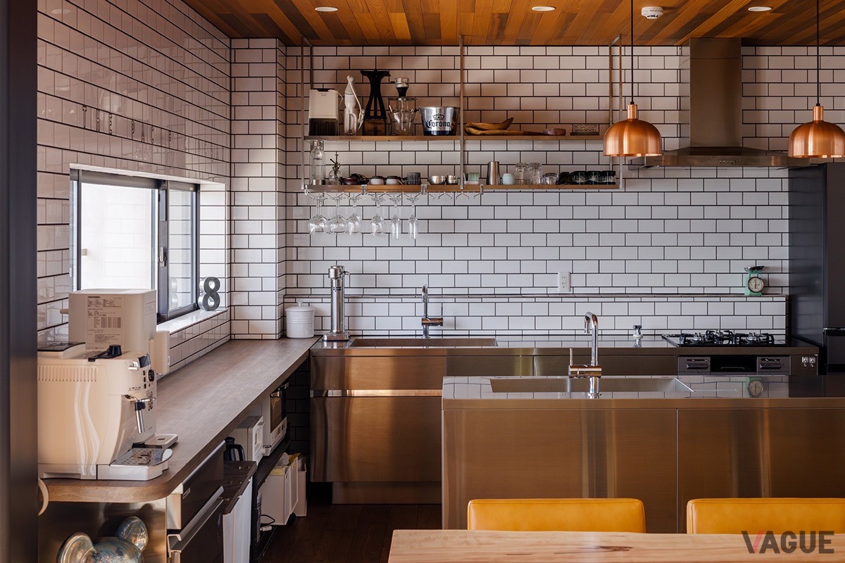 海から30秒という千葉県館山市の海辺に、インフィニティプールやサウナを満喫できる贅沢なヴィラ「GIFTHOUSE 館山」が開業