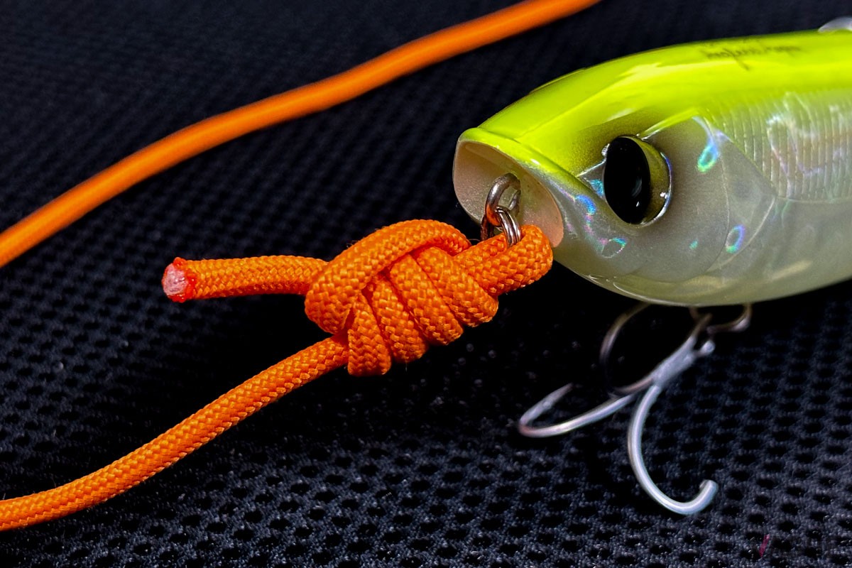 【ユニノット：STEP5】完全に結び目を絞ったら、余ったラインを3mm程度残して切って完成。余りラインは長すぎるとライントラブルに、短かすぎると抜けてしまうこともあるので要注意です