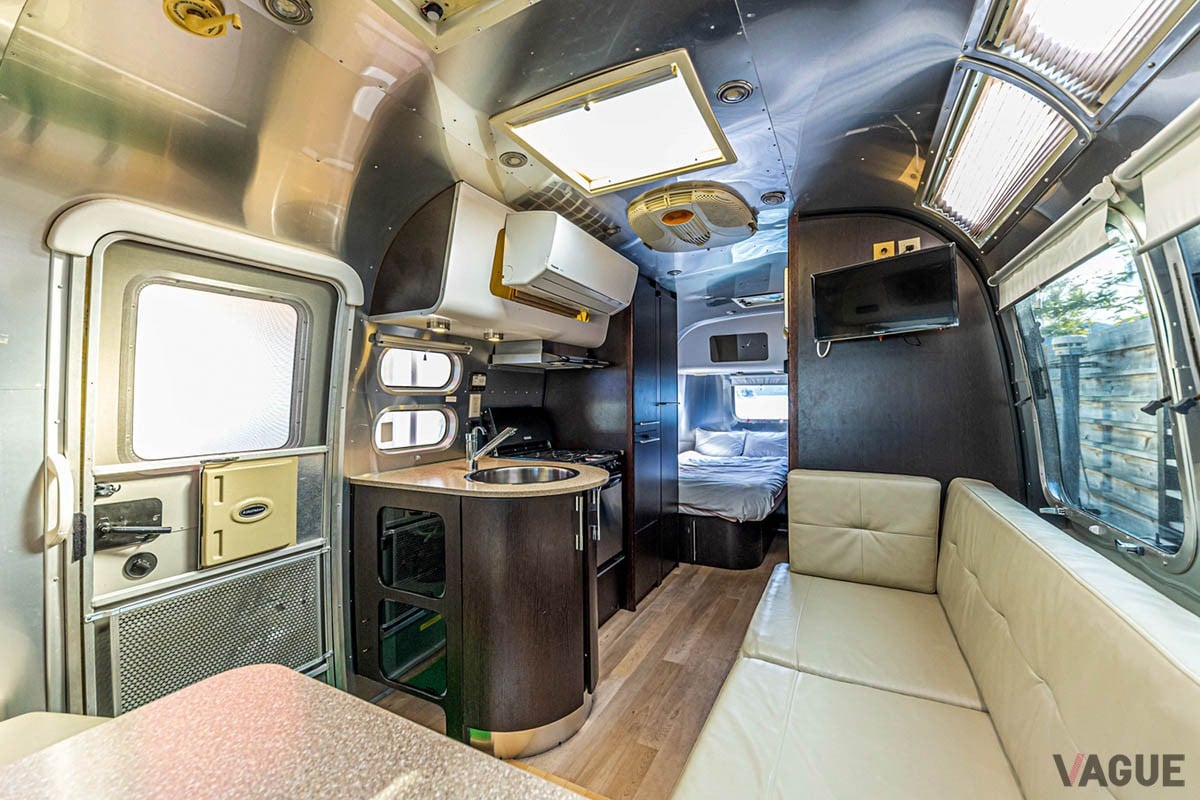 天然温泉のインフィニティ風呂や海辺のアクティビティを満喫できる、全棟オーシャンビューのヴィラ＆グランピング施設「Villa Stella-ヴィラ ステラ-」