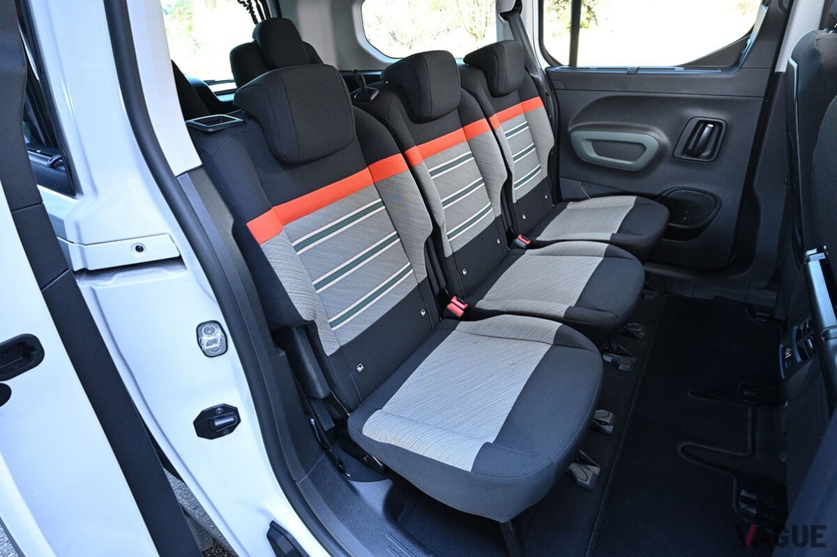 ロング化によってキャビンや荷室がより広くなり、乗り心地も一段と快適になったシトロエン「ベルランゴ ロング」