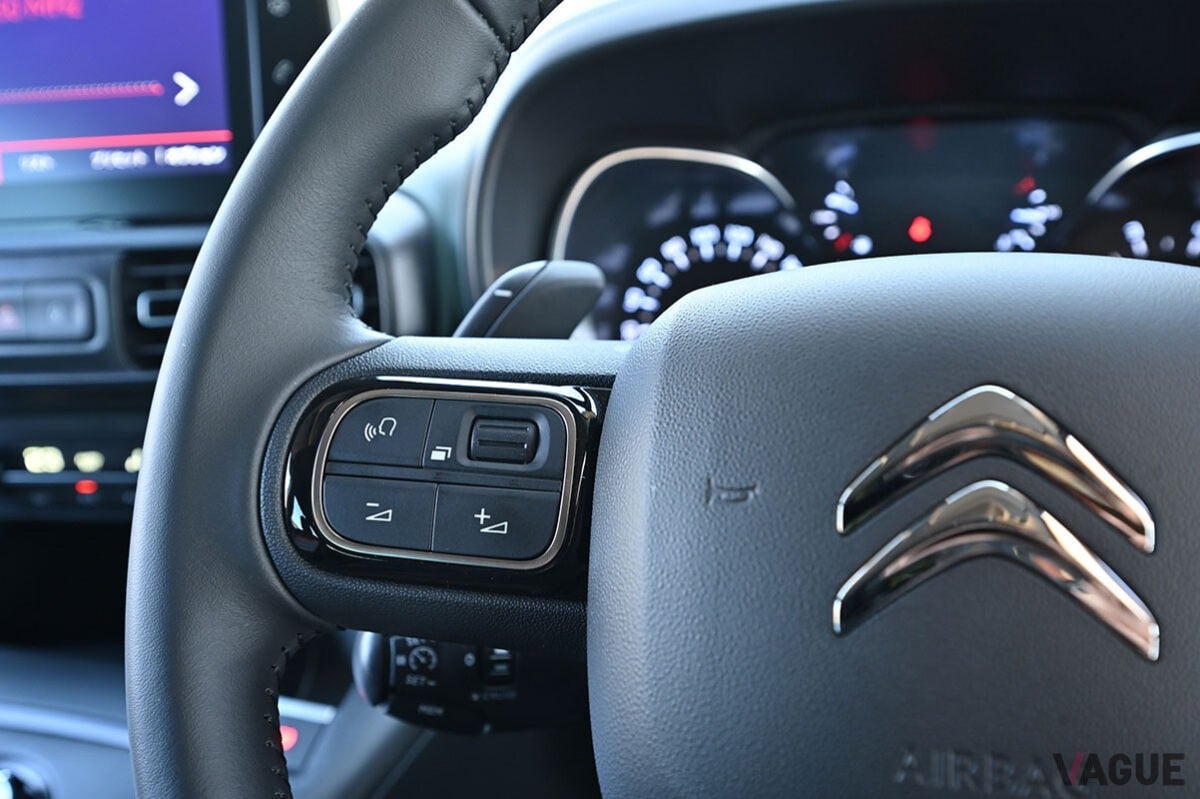 ロング化によってキャビンや荷室がより広くなり、乗り心地も一段と快適になったシトロエン「ベルランゴ ロング」