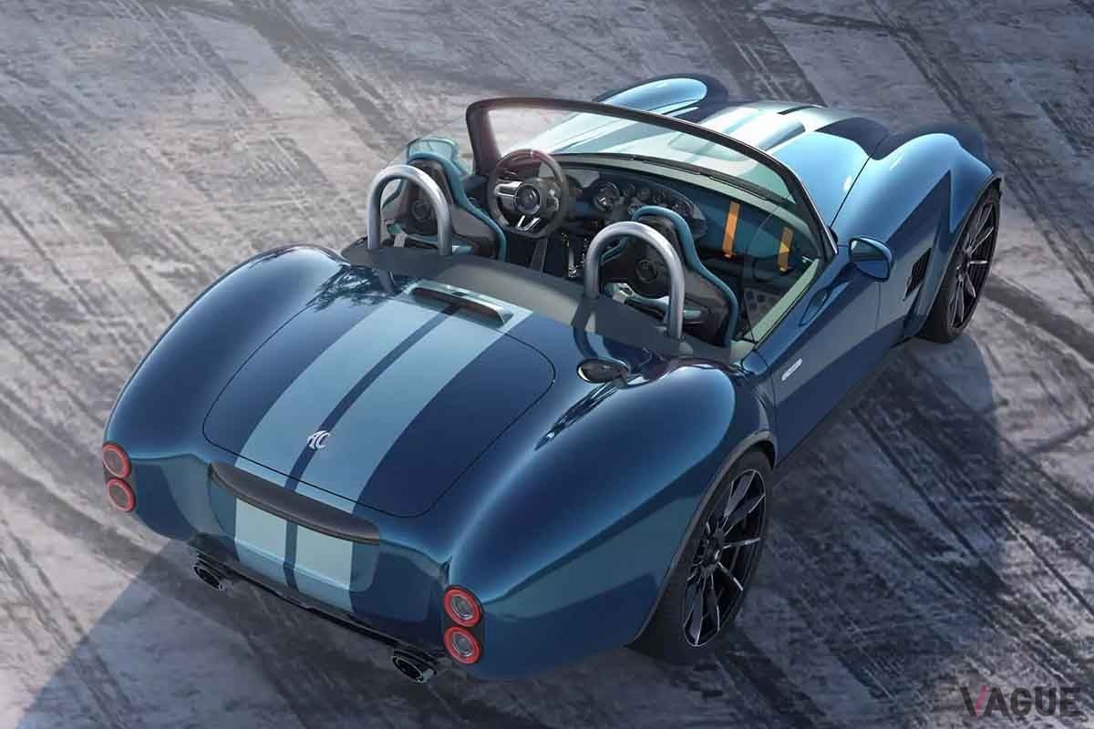 新型「ACコブラGTロードスター」