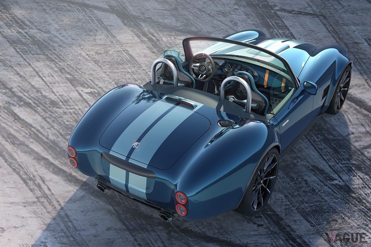 新型「ACコブラGTロードスター」