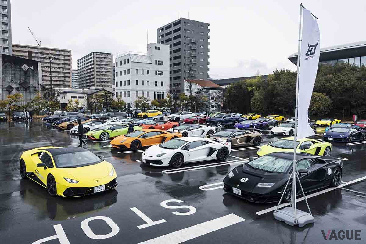 鈴鹿サーキットで251台が参加し「ランボルギー二車による世界最大のパレードラン」というギネス記録を達成した