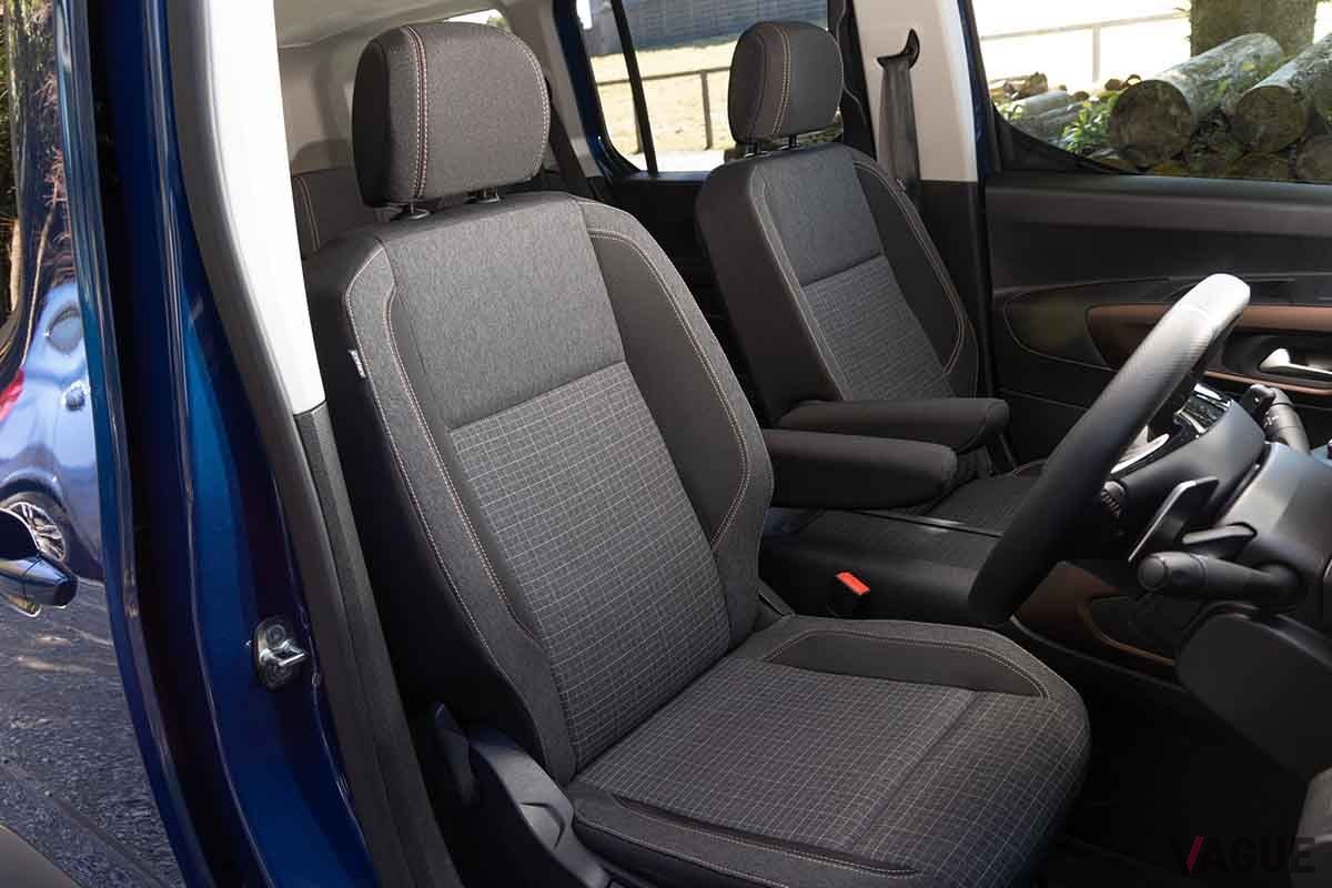 プジョー新型「リフターロング」のインテリア